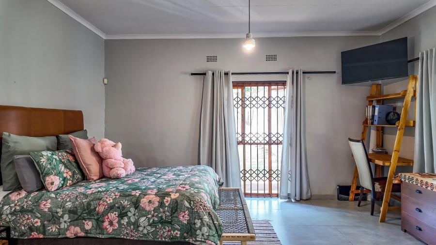 7 Bedroom Property for Sale in Waterkloof A H North West